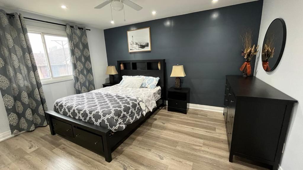 טורונטו Spectacular 3 Bedroom 2 Wr House - Close To Airport מראה חיצוני תמונה